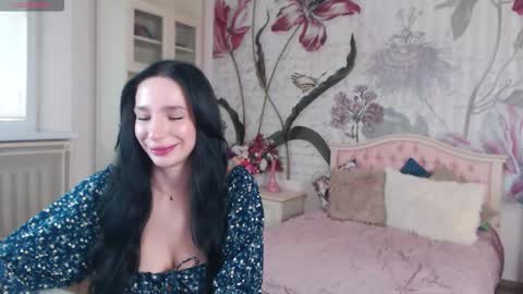 Veronica online show from 09-26-25, 01:15