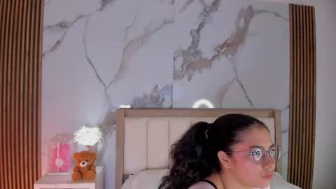 Snapshot of alicialevy chatting on 06-24-26, 11:31 LUNA online show from 06-24-26, 11:31