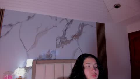 Snapshot of alicialevy chatting on 07-17-26, 10:22 LUNA online show from 07-17-26, 10:22