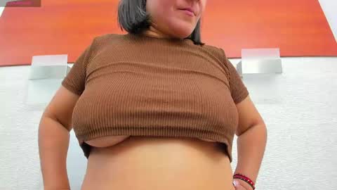 Snapshot of alicie_green chatting on 06-02-26, 02:24 im tutti online show from 06-02-26, 02:24