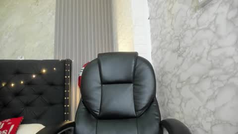 alicya online show from 12-18-25, 09:26