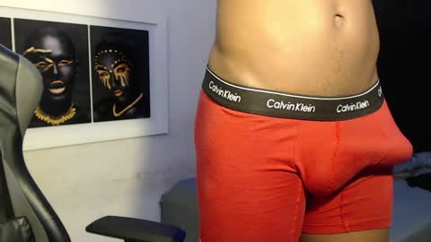 Snapshot of alid_17 chatting on 01-22-25, 12:27 Alid 17 online show from 01-22-25, 12:27