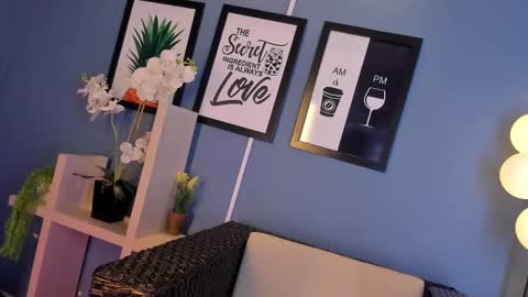 Snapshot of alidiaz__ chatting on 02-20-25, 11:32 Ali Diaz online show from 02-20-25, 11:32