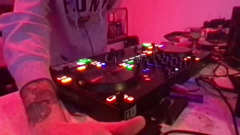 Snapshot of alien8720 chatting on 01-31-25, 07:08 busco rockera online show from 01-31-25, 07:08