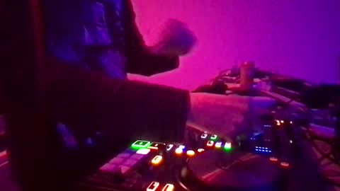 Snapshot of alien8720 chatting on 02-13-25, 06:38 busco rockera online show from 02-13-25, 06:38