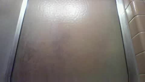 Snapshot of alienlove23 chatting on 04-25-26, 02:47 alienlove23 online show from 04-25-26, 02:47