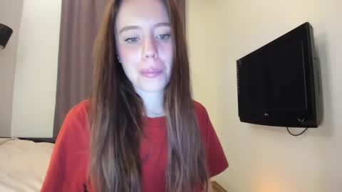 Snapshot of aliensi chatting on 12-19-24, 02:46 aliensi online show from 12-19-24, 02:46