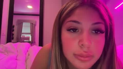 Snapshot of alienstar2000 chatting on 04-05-26, 01:19 alienstar2000 online show from 04-05-26, 01:19