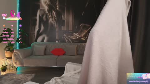 Aliessia online show from 11-21-25, 07:12