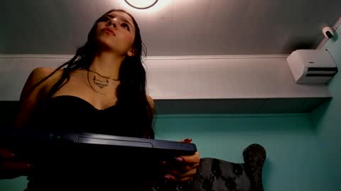 Alice online show from 12-30-24, 10:53