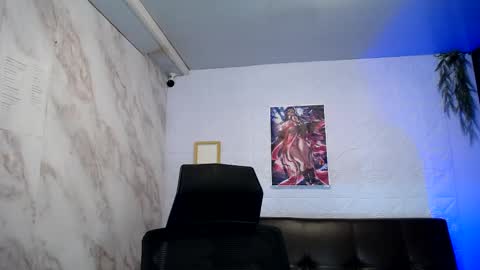 Alice online show from 03-11-25, 01:37