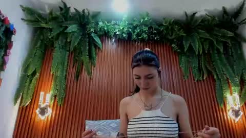 Snapshot of aliice_greco chatting on 06-19-26, 01:15 Alice online show from 06-19-26, 01:15