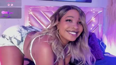 Snapshot of aliisson_cruz chatting on 03-10-25, 12:15 Alisson online show from 03-10-25, 12:15