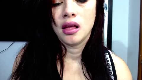 Snapshot of aliiz_01 chatting on 09-11-25, 07:03 Camii online show from 09-11-25, 07:03