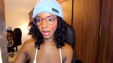 Snapshot of alika_houston chatting on 09-30-25, 03:55 IG Alik nasso online show from 09-30-25, 03:55