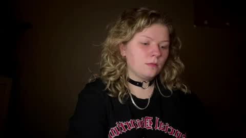 Snapshot of alinahotgirl chatting on 04-09-26, 06:46 Alina online show from 04-09-26, 06:46