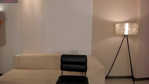 alinakravitz_ online show from 05-22-26, 06:46