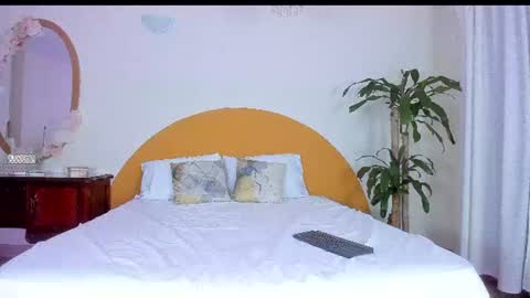 AlinaSimmons online show from 06-11-26, 12:32