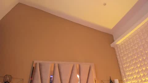   -  online show from 04-16-26, 09:04