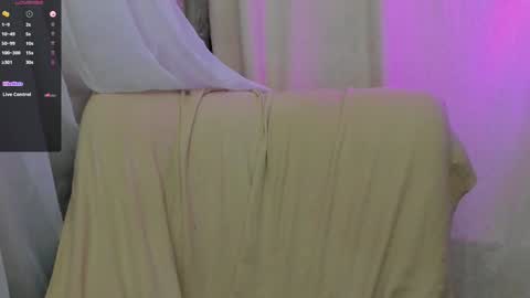 Aline Greeeen online show from 01-25-25, 01:52