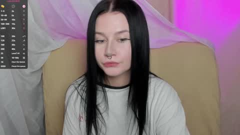 Aline Greeeen online show from 01-28-25, 01:49