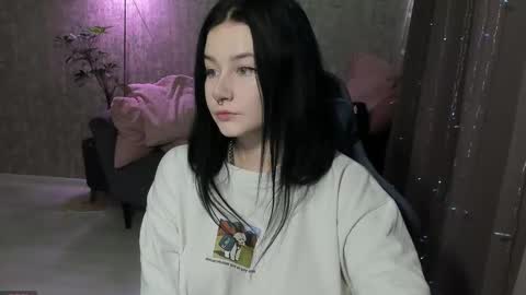 Aline Greeeen online show from 09-18-25, 08:38