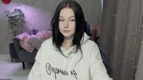 Aline Greeeen online show from 11-29-25, 03:31