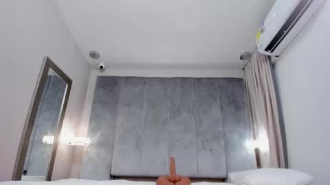 Snapshot of alinnasmith chatting on 02-05-25, 07:53 Alinna online show from 02-05-25, 07:53