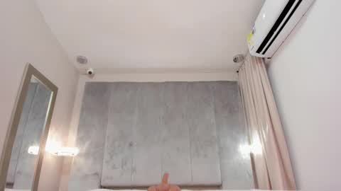 Snapshot of alinnasmith chatting on 03-06-25, 01:05 Alinna online show from 03-06-25, 01:05