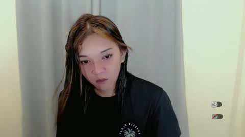 Snapshot of alisa_kiss_ chatting on 01-25-25, 05:51 Shanti xhey online show from 01-25-25, 05:51