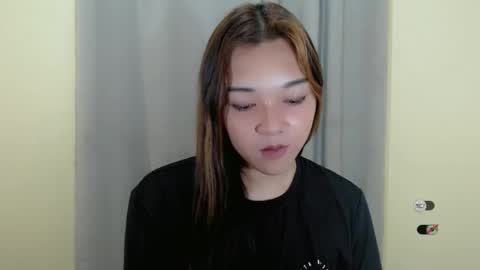 Snapshot of alisa_kiss_ chatting on 02-17-25, 10:36 Shanti xhey online show from 02-17-25, 10:36