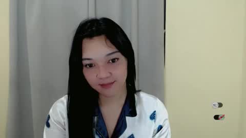 Snapshot of alisa_kiss_ chatting on 02-27-25, 11:31 Shanti xhey online show from 02-27-25, 11:31