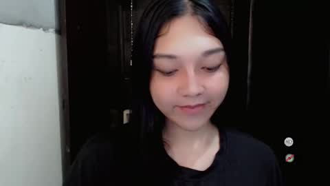 Snapshot of alisa_kiss_ chatting on 11-17-25, 11:38 Shanti xhey online show from 11-17-25, 11:38