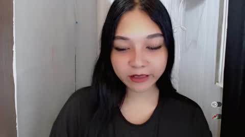 Snapshot of alisa_kiss_ chatting on 11-23-25, 11:04 Shanti xhey online show from 11-23-25, 11:04