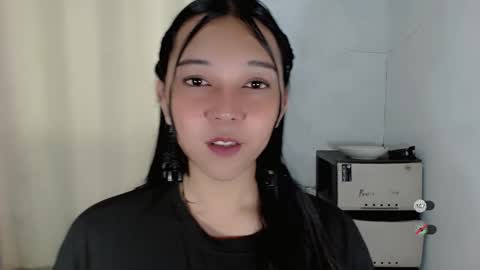 Snapshot of alisa_kiss_ chatting on 12-16-25, 02:49 Shanti xhey online show from 12-16-25, 02:49