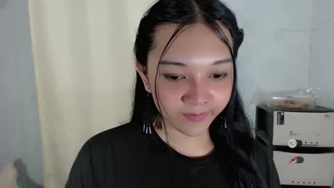 Snapshot of alisa_kiss_ chatting on 12-20-25, 07:37 Shanti xhey online show from 12-20-25, 07:37