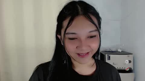 Snapshot of alisa_kiss_ chatting on 12-21-25, 12:29 Shanti xhey online show from 12-21-25, 12:29