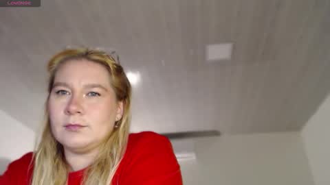 Snapshot of alisa_u chatting on 05-08-26, 11:43 alisa_u online show from 05-08-26, 11:43