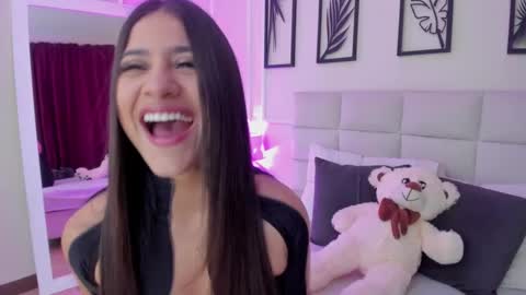     online show from 03-01-25, 05:49