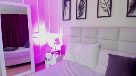     online show from 03-05-25, 08:53