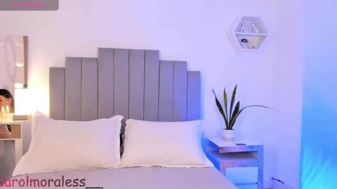 Snapshot of alisa_walton chatting on 10-08-25, 05:27 ALIS online show from 10-08-25, 05:27