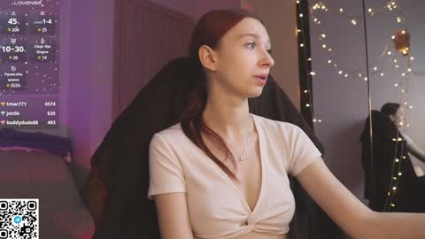 Snapshot of alisaa_01 chatting on 01-18-25, 06:45 Alice Fansly Alisa01 online show from 01-18-25, 06:45