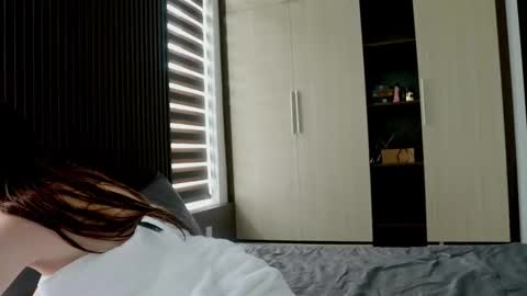 Snapshot of alisaa_01 chatting on 09-25-25, 03:10 Alice Fansly Alisa01 online show from 09-25-25, 03:10