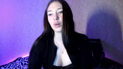 alisaadoll online show from 02-19-25, 04:11