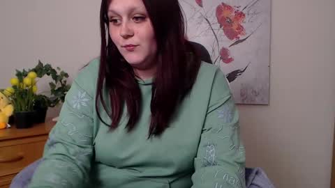 Snapshot of alisawoods_ chatting on 04-25-26, 12:30 Alisa online show from 04-25-26, 12:30