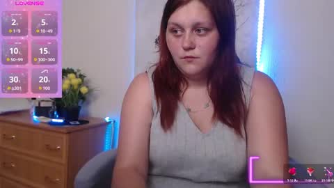 Snapshot of alisawoods_ chatting on 06-30-26, 12:17 Alisa online show from 06-30-26, 12:17