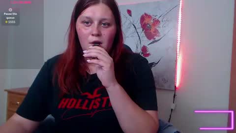 Snapshot of alisawoods_ chatting on 07-17-26, 12:34 Alisa online show from 07-17-26, 12:34