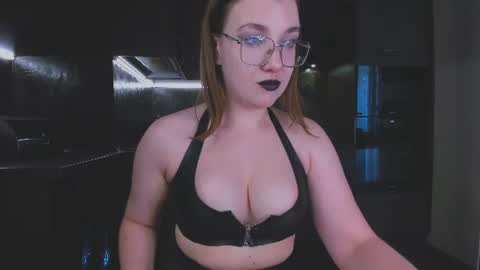 Snapshot of alisaxfox chatting on 06-07-26, 09:24 Alisa online show from 06-07-26, 09:24