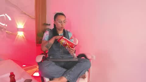 Snapshot of alisha_desire chatting on 03-30-26, 06:53 online show from 03-30-26, 06:53