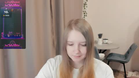 Snapshot of alisha_ley chatting on 09-29-25, 05:40 Alya online show from 09-29-25, 05:40